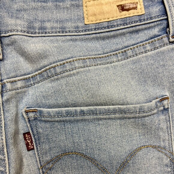 Levi's Mid Rise Slim Jeans Bold Curve Light Wash Size 6 Women's EUC - Picture 6 of 9